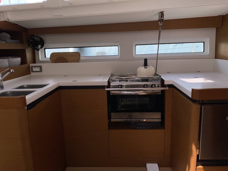 Sun Odyssey 490 - Boatscribe.com