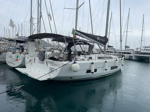 Dufour 470 - Boatscribe.com