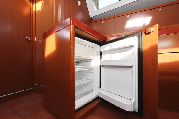 Oceanis 45 - Boatscribe.com