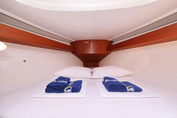 Dufour 350 GL - Boatscribe.com
