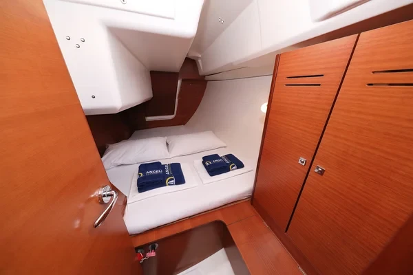 Dufour 350 GL - Boatscribe.com
