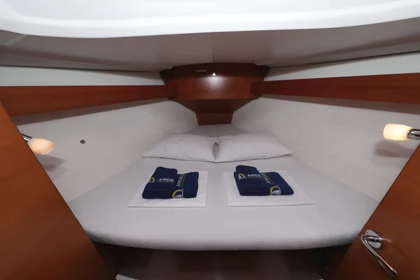 Dufour 350 GL - Boatscribe.com
