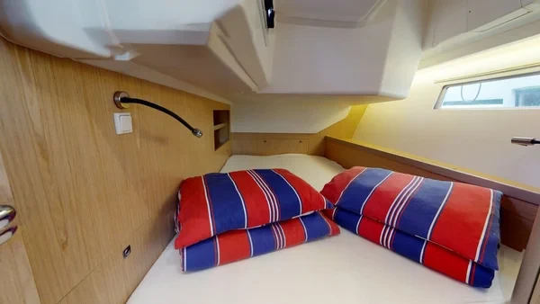 Oceanis 45 - Boatscribe.com