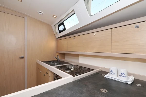 Oceanis 45 - Boatscribe.com