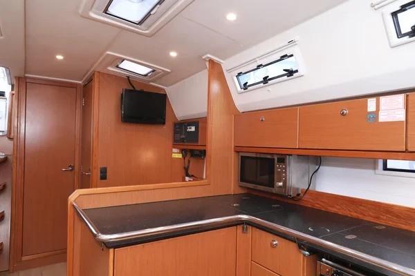 Bavaria 50 Cruiser - Boatscribe.com