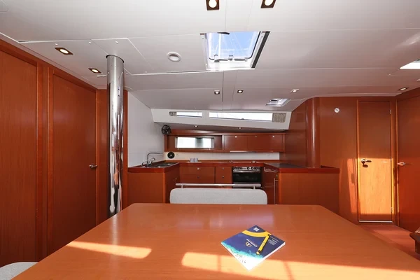 Oceanis 48 - Boatscribe.com