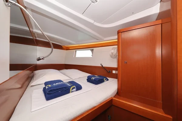 Oceanis 48 - Boatscribe.com