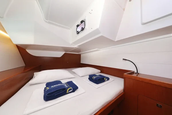Oceanis 48 - Boatscribe.com