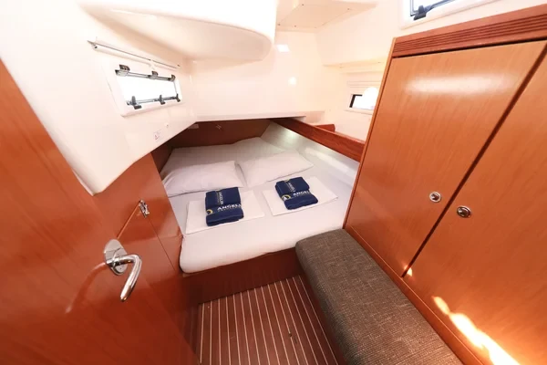 Bavaria 40 Cruiser S - Boatscribe.com