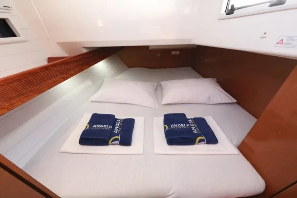 Bavaria 40 Cruiser S - Boatscribe.com