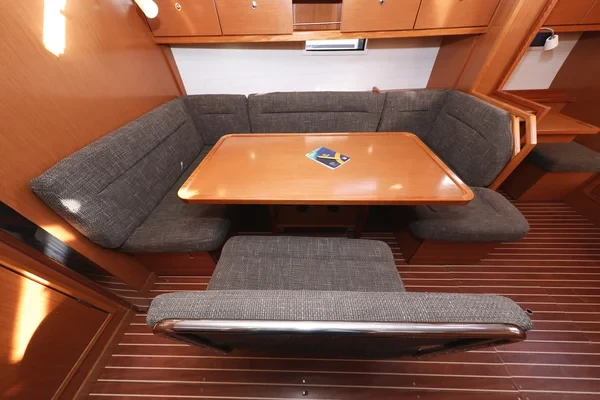 Bavaria 40 Cruiser S - Boatscribe.com