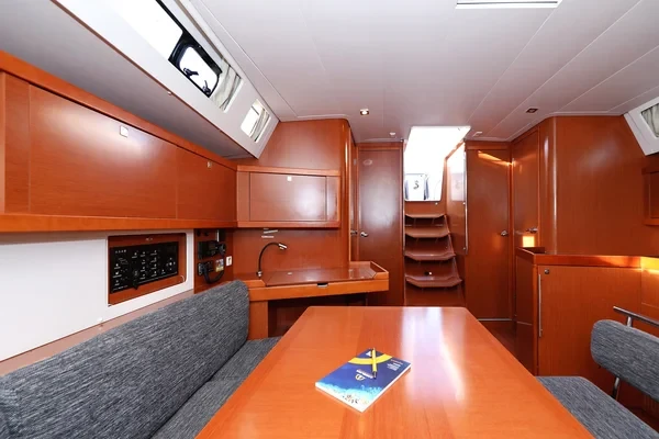 Oceanis 45 - Boatscribe.com