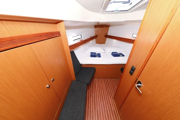 Bavaria 40 Cruiser - Boatscribe.com