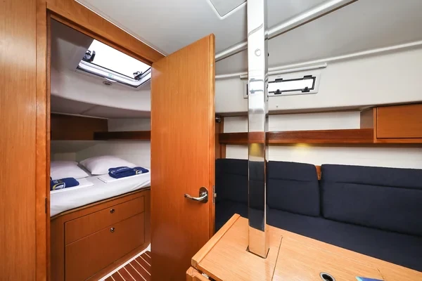 Bavaria 32 Cruiser - Boatscribe.com