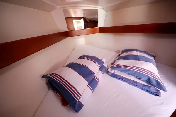 Oceanis 34 - Boatscribe.com