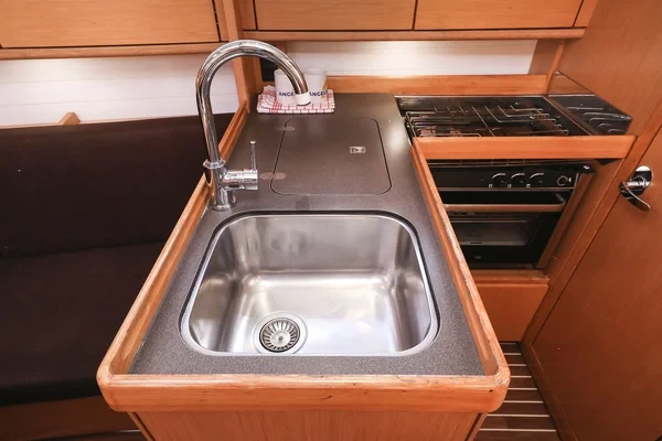 Bavaria 34 Cruiser - Boatscribe.com