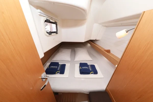 Bavaria 34 Cruiser - Boatscribe.com