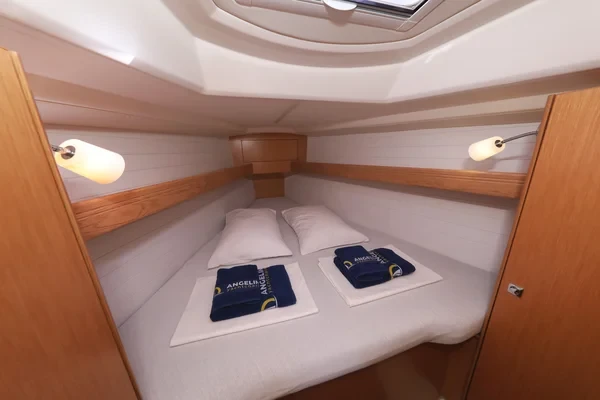 Bavaria 34 Cruiser - Boatscribe.com