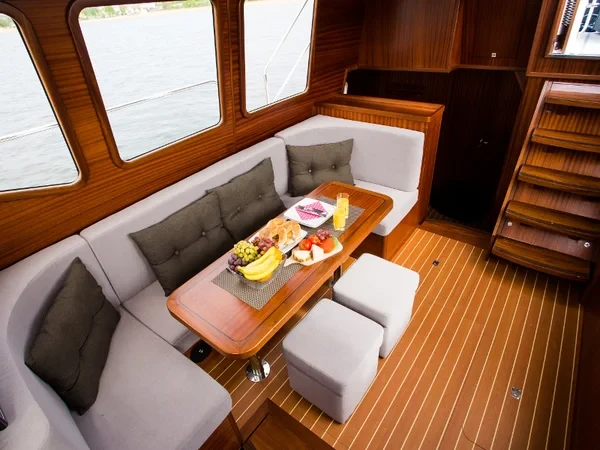 Nautiner 40.2 AFT - Boatscribe.com