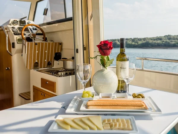 Leidi 660 - Boatscribe.com