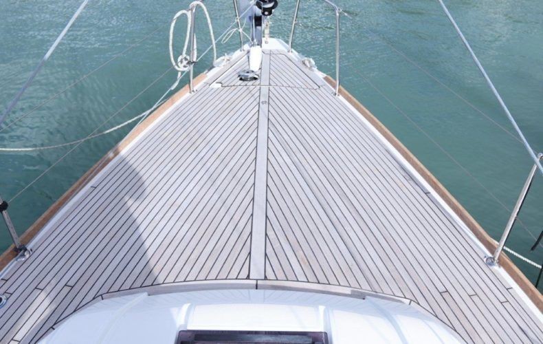 Oceanis 38.1 - Boatscribe.com