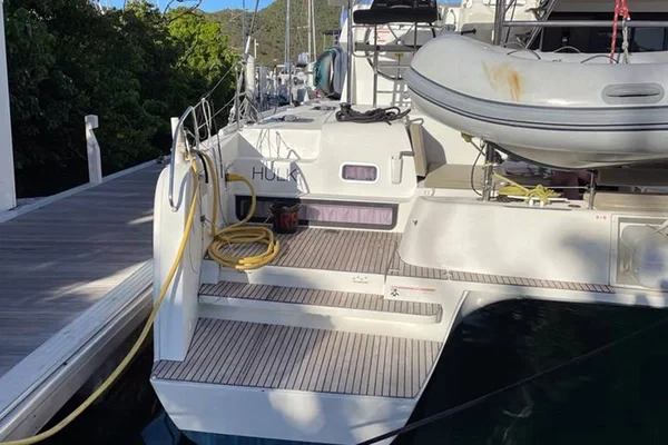 Lagoon 42 - Boatscribe.com