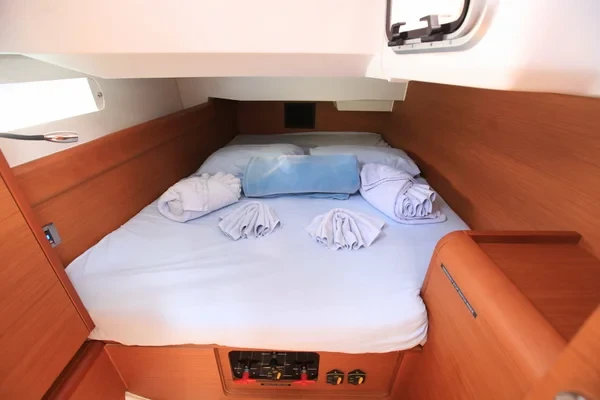 Sun Odyssey 419 - Boatscribe.com