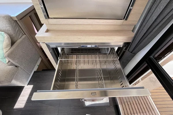 Lucia 40 - Boatscribe.com