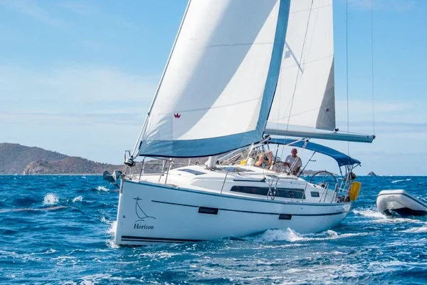 Bavaria 37 - Boatscribe.com