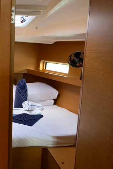 Sun Loft 47 - Boatscribe.com