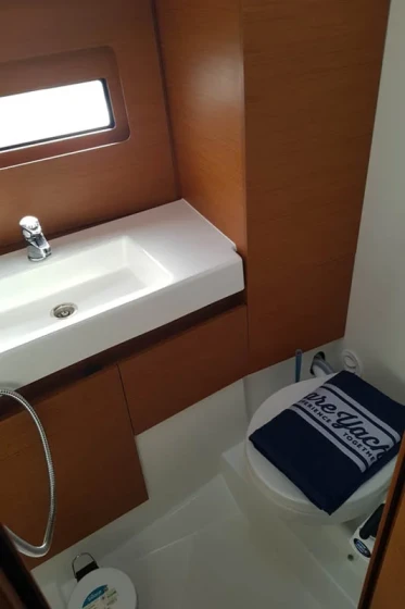 Sun Loft 47 - Boatscribe.com