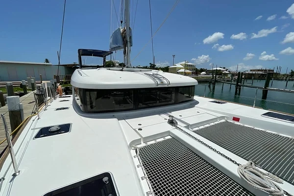 Lagoon 40 - Boatscribe.com