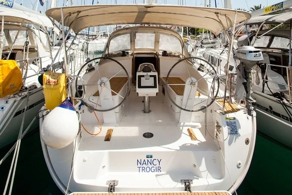 Bavaria 37 Cruiser - Boatscribe.com