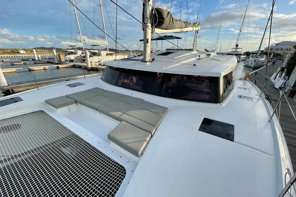Astrea 42 - Boatscribe.com