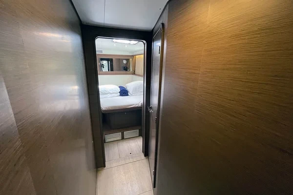 Lagoon 450 F - Boatscribe.com