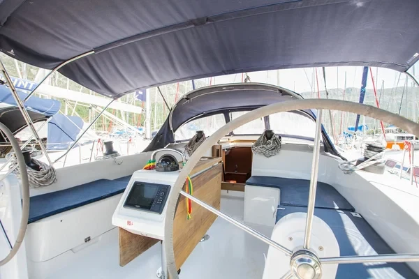 Bavaria 51 Cruiser - Boatscribe.com