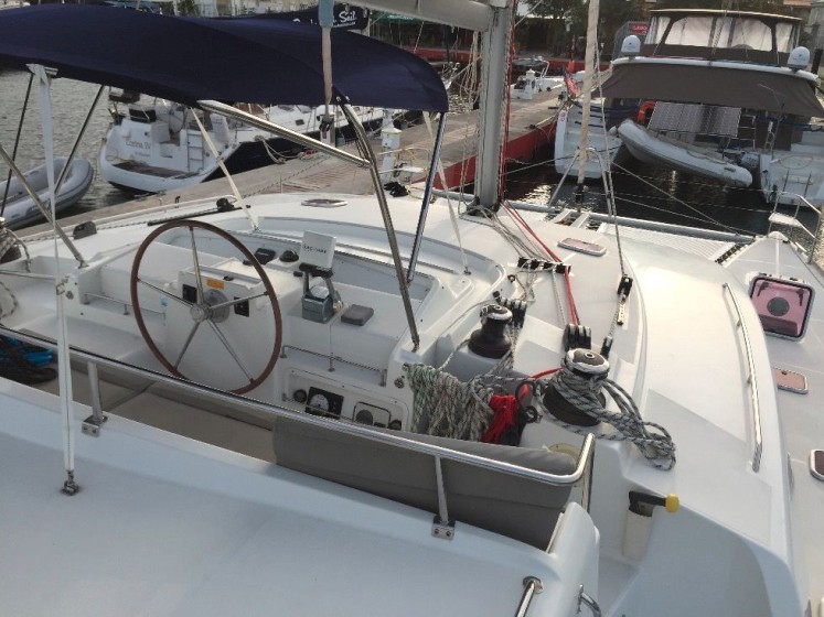 Lagoon 440 - Boatscribe.com