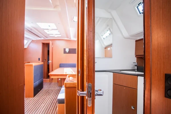Bavaria 46 Cruiser - Boatscribe.com