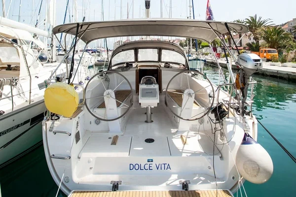 Bavaria 41 Cruiser - Boatscribe.com