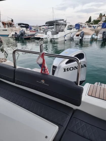Atlantic 730 - Boatscribe.com