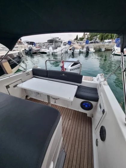 Atlantic 730 - Boatscribe.com