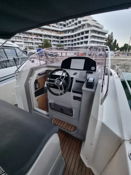 Atlantic 730 - Boatscribe.com