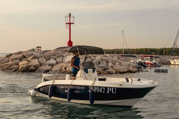 Orizzonti Andromeda - Boatscribe.com