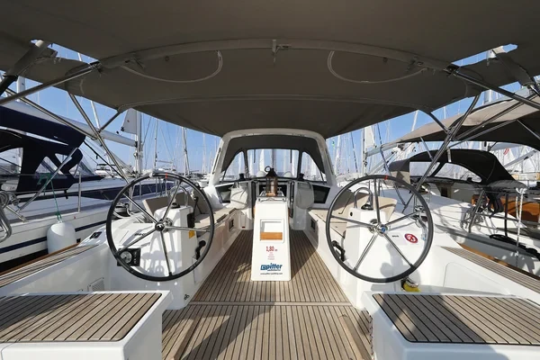 Oceanis 38.1 - Boatscribe.com