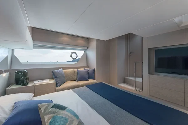 Ferretti 500 - Boatscribe.com