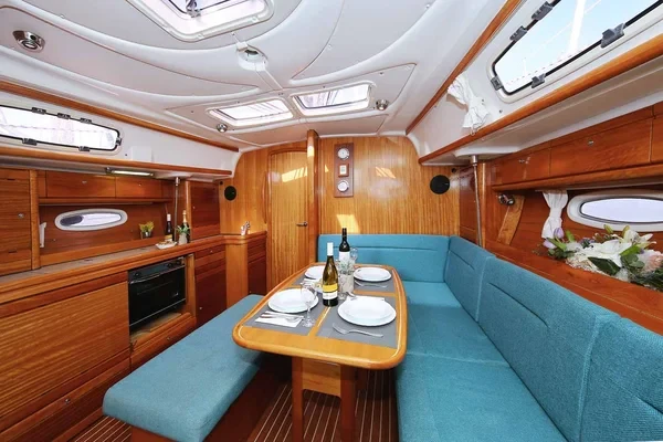 Bavaria 39 Cruiser - Boatscribe.com