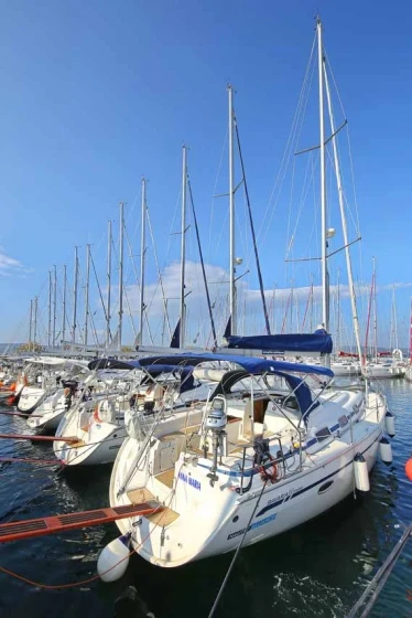 Bavaria 39 Cruiser - Boatscribe.com
