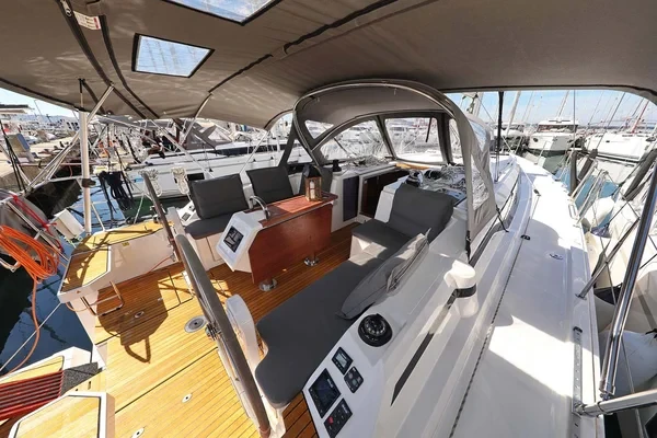Bavaria C42 Style - Boatscribe.com