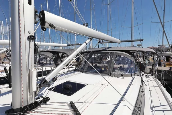 Bavaria C42 Style - Boatscribe.com
