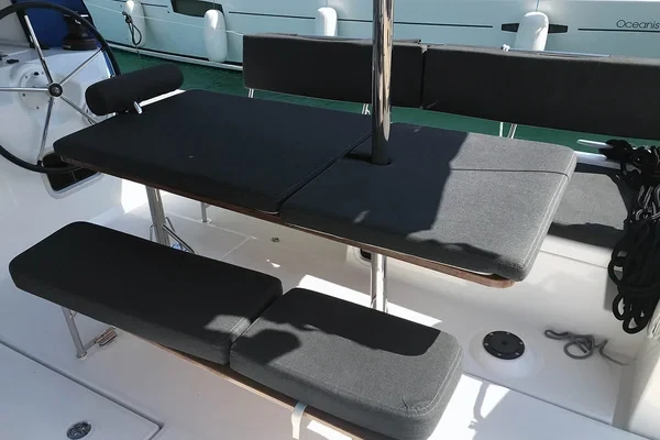 Sun Loft 47 - Boatscribe.com